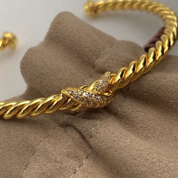 All gold open Bracelet - Picture 4 of 4